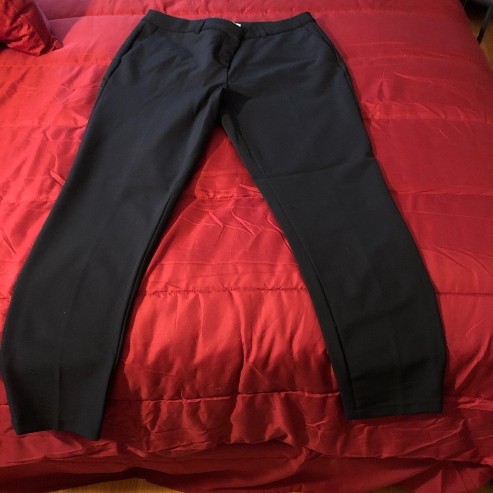 Women’s black pants